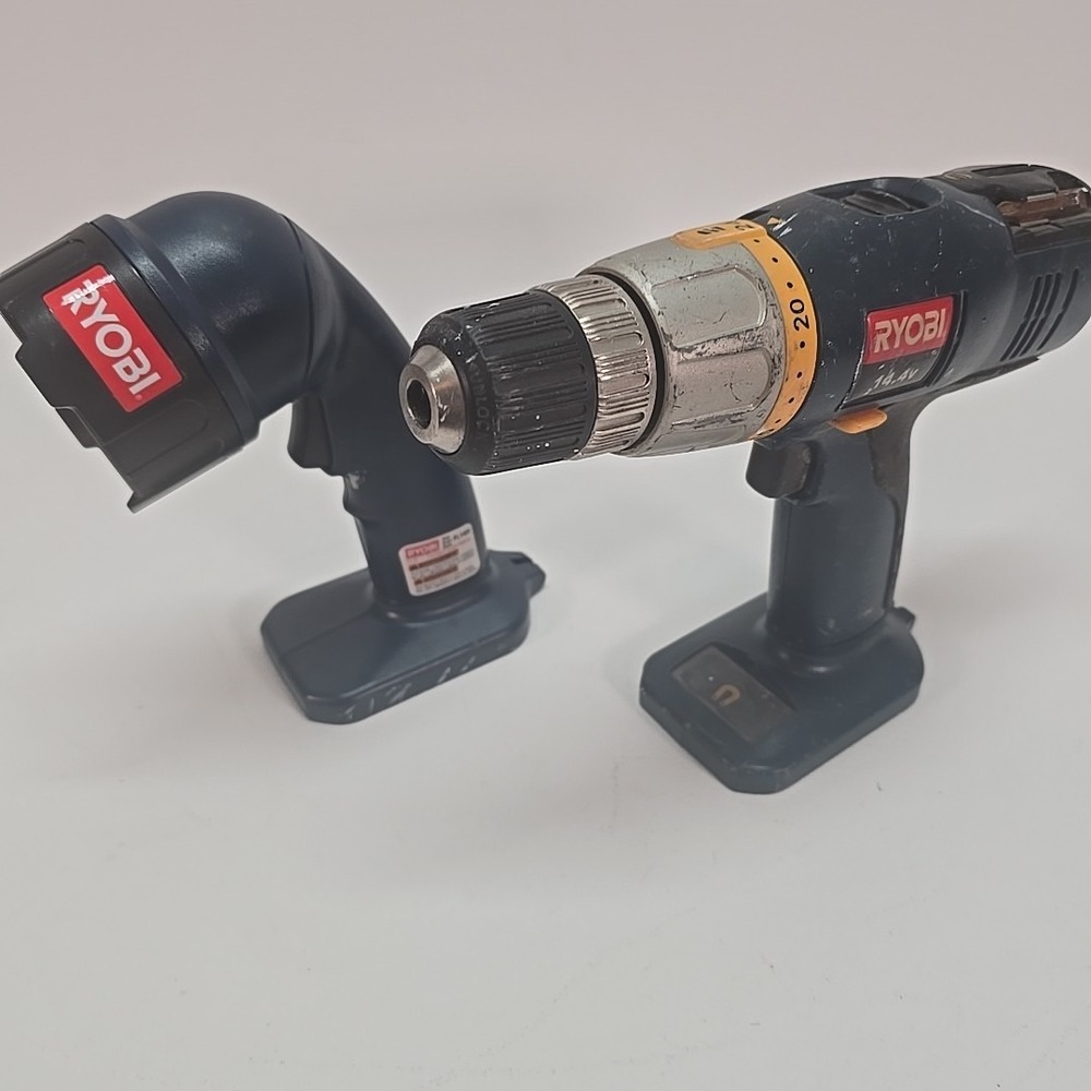 Ryobi SA14402 14.4V 1400 RPM 3/8" VSR Drill & FL1400 Flashlight - Works Great‎